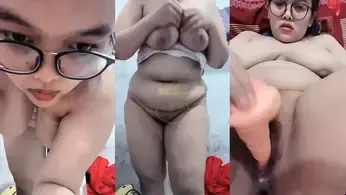 BBW Ika Montok Colok Memek Pakai Dildo Jumbo